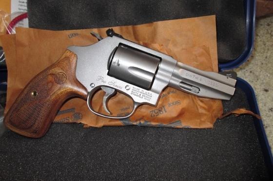 Smith And Wesson 178064 60 Pro Series Revolver 38 Spl 3in 5rd Stainless Wood Grip Talo 65799 9631